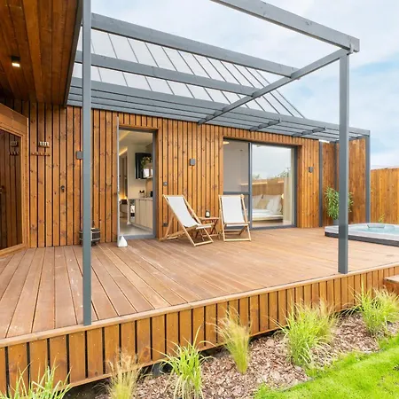 Natur Lodge Tiszafuered *