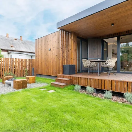 Natur Lodge Tiszafuered Holiday home *