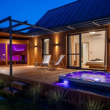 Natur Lodge Tiszafuered *