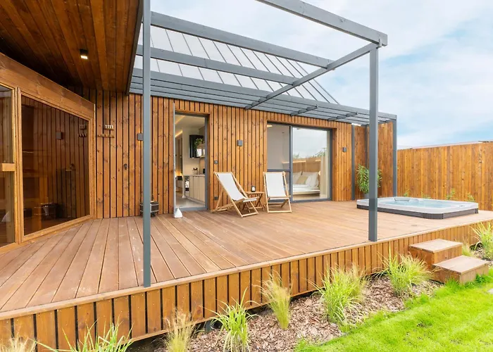 Natur Lodge Tiszafuered *