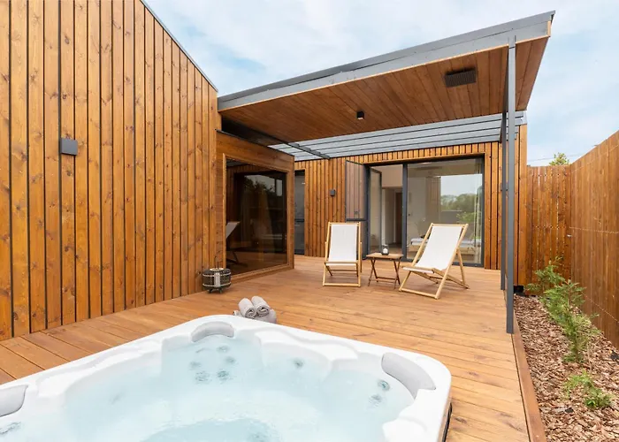 Natur Lodge Tiszafuered Vakantiehuis *